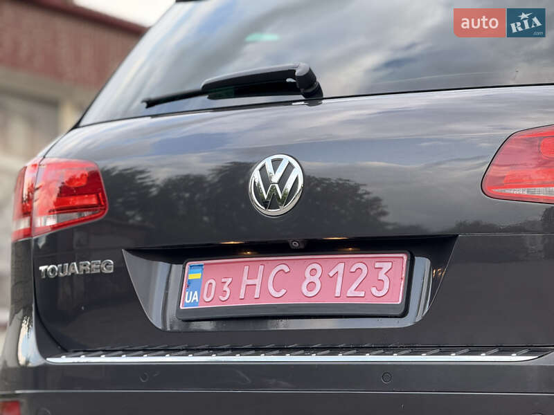 Позашляховик / Кросовер Volkswagen Touareg 2012 в Камені-Каширському