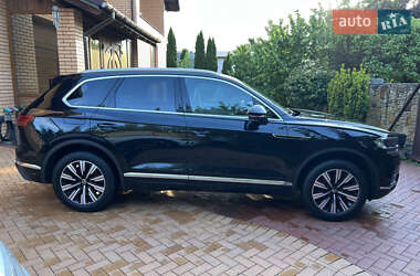 Внедорожник / Кроссовер Volkswagen Touareg 2021 в 