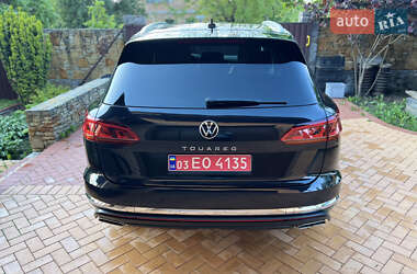 Внедорожник / Кроссовер Volkswagen Touareg 2021 в 