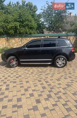 Позашляховик / Кросовер Volkswagen Touareg 2005 в 