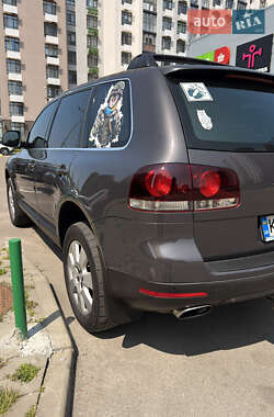Позашляховик / Кросовер Volkswagen Touareg 2007 в 