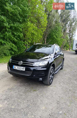 Внедорожник / Кроссовер Volkswagen Touareg 2011 в Полтаве