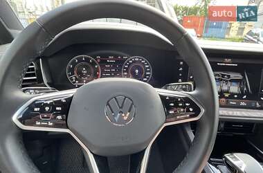 Внедорожник / Кроссовер Volkswagen Touareg 2022 в 