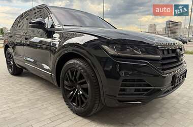 Позашляховик / Кросовер Volkswagen Touareg 2021 в Києві