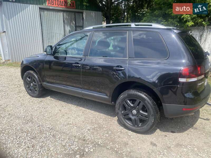 Позашляховик / Кросовер Volkswagen Touareg 2009 в Чернігові