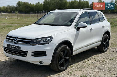 Внедорожник / Кроссовер Volkswagen Touareg 2014 в Луцке