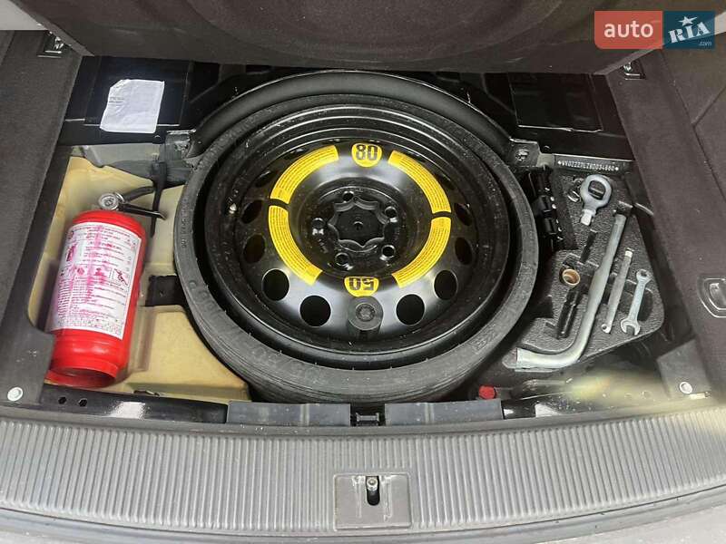 Позашляховик / Кросовер Volkswagen Touareg 2009 в Чернігові
