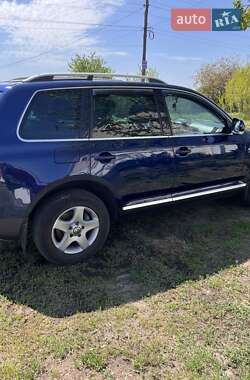 Внедорожник / Кроссовер Volkswagen Touareg 2006 в 