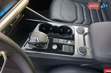 Внедорожник / Кроссовер Volkswagen Touareg 2020 в 