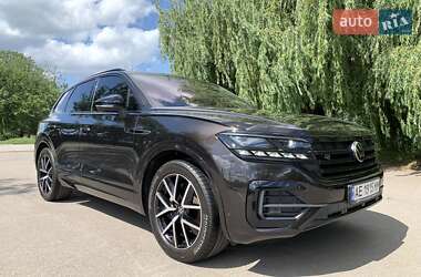 Внедорожник / Кроссовер Volkswagen Touareg 2023 в 