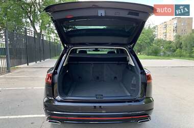 Внедорожник / Кроссовер Volkswagen Touareg 2023 в 