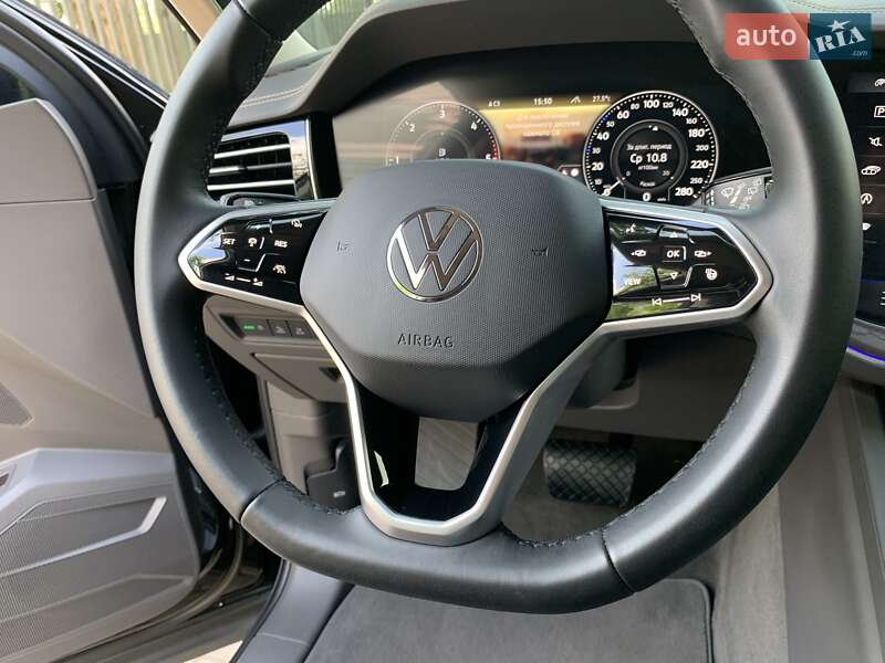 Позашляховик / Кросовер Volkswagen Touareg 2023 в Кривому Розі