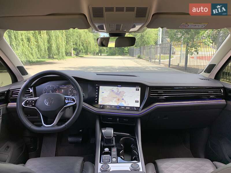 Позашляховик / Кросовер Volkswagen Touareg 2023 в Кривому Розі