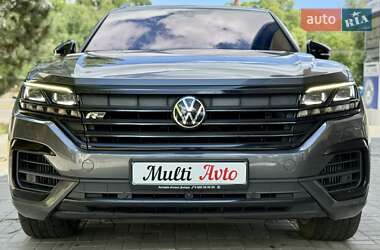 Позашляховик / Кросовер Volkswagen Touareg 2020 в 
