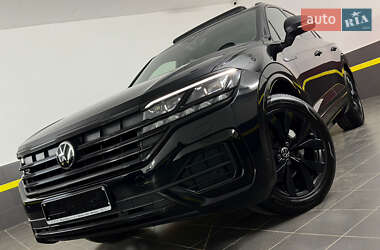 Позашляховик / Кросовер Volkswagen Touareg 2022 в 