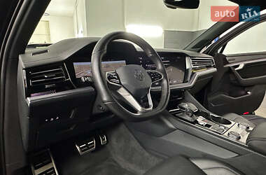 Позашляховик / Кросовер Volkswagen Touareg 2022 в 