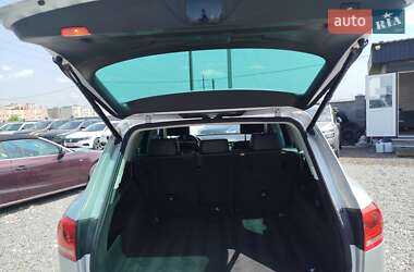 Внедорожник / Кроссовер Volkswagen Touareg 2013 в 