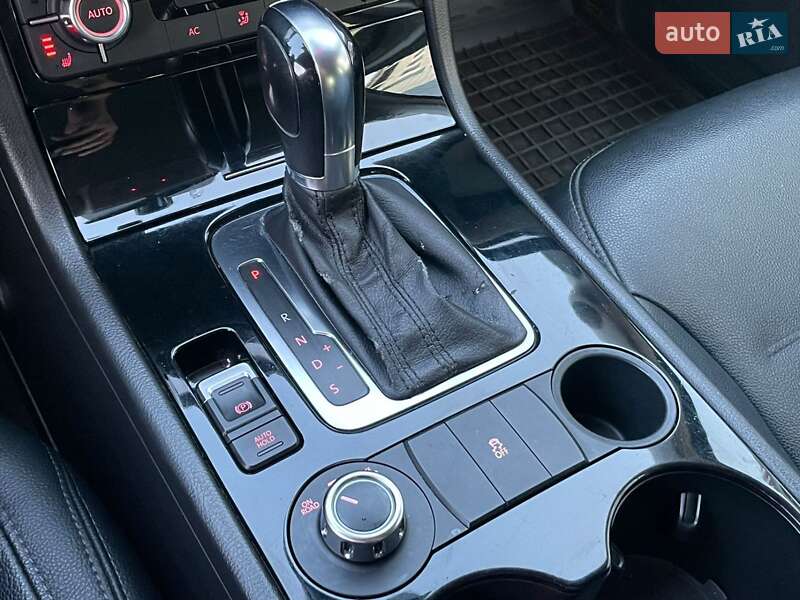 Внедорожник / Кроссовер Volkswagen Touareg 2011 в Харькове фото 17 Внедорожник / Кроссовер Volkswagen Touareg 2011 в Харькове