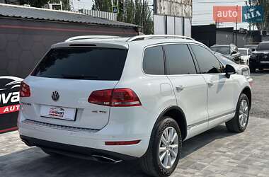 Позашляховик / Кросовер Volkswagen Touareg 2012 в 