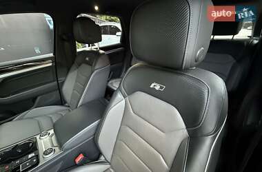 Внедорожник / Кроссовер Volkswagen Touareg 2020 в 