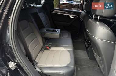 Внедорожник / Кроссовер Volkswagen Touareg 2020 в 