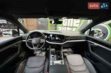 Внедорожник / Кроссовер Volkswagen Touareg 2020 в 