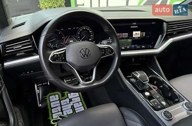 Внедорожник / Кроссовер Volkswagen Touareg 2020 в 