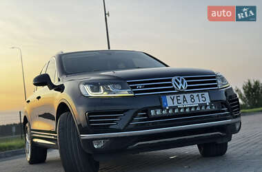 Внедорожник / Кроссовер Volkswagen Touareg 2016 в 