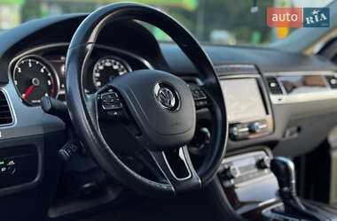 Внедорожник / Кроссовер Volkswagen Touareg 2016 в 