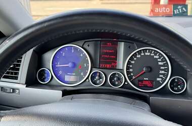 Внедорожник / Кроссовер Volkswagen Touareg 2007 в 