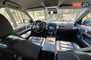 Внедорожник / Кроссовер Volkswagen Touareg 2005 в 