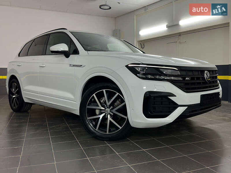Внедорожник / Кроссовер Volkswagen Touareg 2021 в Казатине