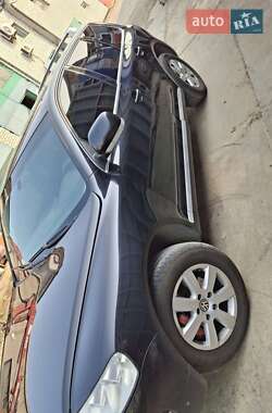 Внедорожник / Кроссовер Volkswagen Touareg 2005 в 