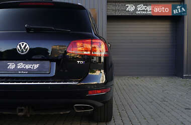 Позашляховик / Кросовер Volkswagen Touareg 2011 в 