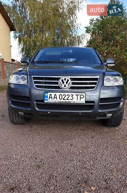 Внедорожник / Кроссовер Volkswagen Touareg 2003 в Киеве