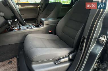 Позашляховик / Кросовер Volkswagen Touareg 2008 в 