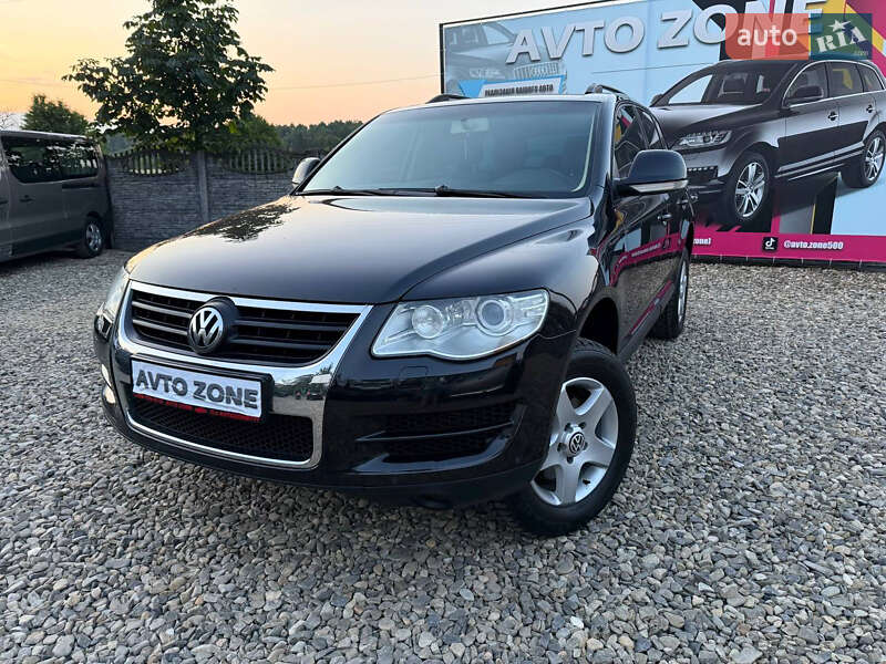 Внедорожник / Кроссовер Volkswagen Touareg 2007 в 