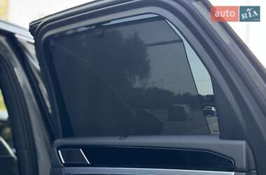 Позашляховик / Кросовер Volkswagen Touareg 2018 в 