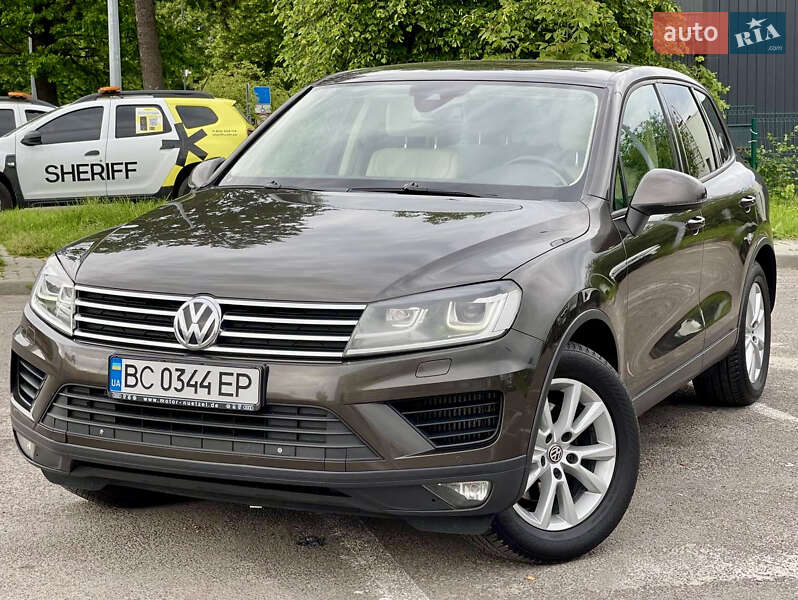 Позашляховик / Кросовер Volkswagen Touareg 2016 в Львові