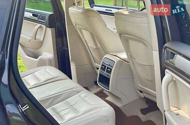 Позашляховик / Кросовер Volkswagen Touareg 2016 в 