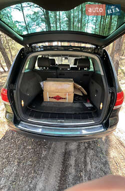 Внедорожник / Кроссовер Volkswagen Touareg 2005 в 