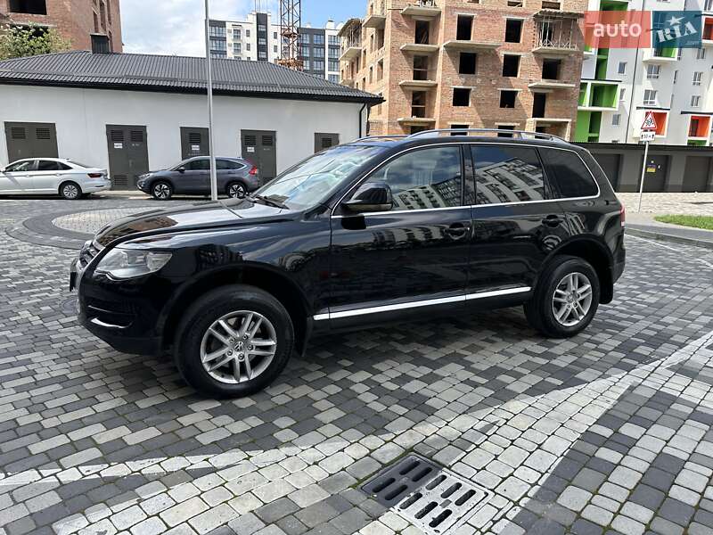 Внедорожник / Кроссовер Volkswagen Touareg 2008 в Ивано-Франковске
