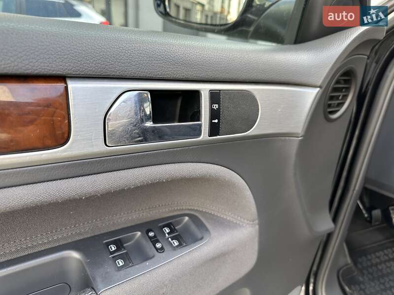 Внедорожник / Кроссовер Volkswagen Touareg 2008 в Ивано-Франковске
