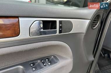 Внедорожник / Кроссовер Volkswagen Touareg 2008 в 