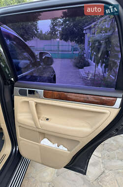 Внедорожник / Кроссовер Volkswagen Touareg 2007 в 