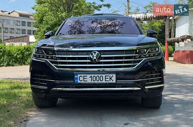 Позашляховик / Кросовер Volkswagen Touareg 2023 в Чернівцях