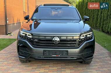 Внедорожник / Кроссовер Volkswagen Touareg 2020 в 