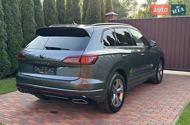 Внедорожник / Кроссовер Volkswagen Touareg 2020 в 