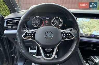 Внедорожник / Кроссовер Volkswagen Touareg 2020 в 