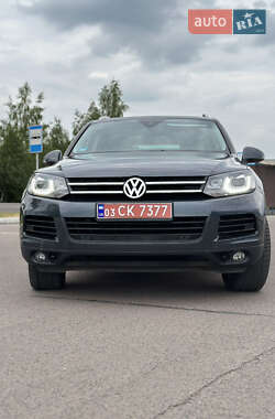 Позашляховик / Кросовер Volkswagen Touareg 2013 в Луцьку